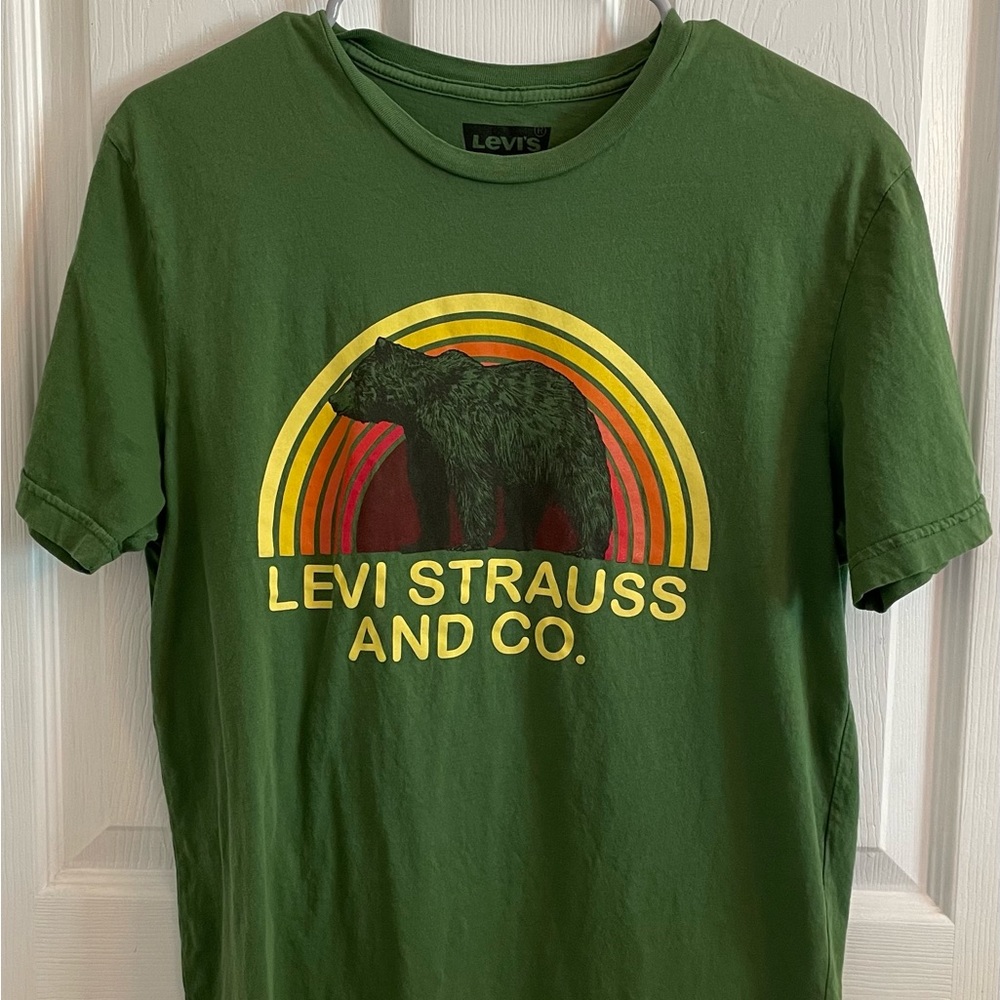 Levi Strauss and Co Green T-Shirt w/Bear M
